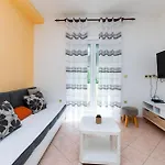 Miranda Apartment Lopar