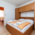 Miranda Apartment Lopar