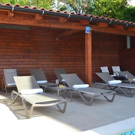 Miranda Appartement Lopar