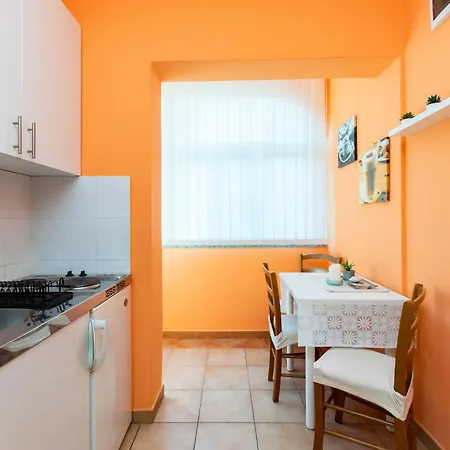 Miranda Apartment *