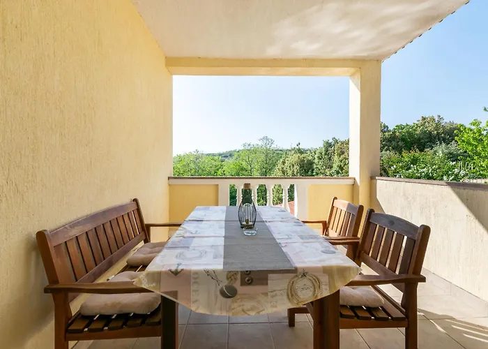 Miranda Appartement Lopar